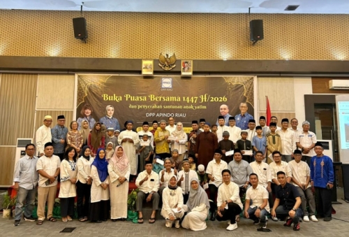 Apindo Riau Berbagi Kebahagiaan Ramadan Bersama Anak Yatim di Pekanbaru